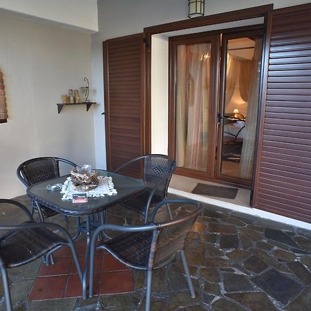 Guesthouse Athanasiou Káto Loutrákion المظهر الخارجي الصورة