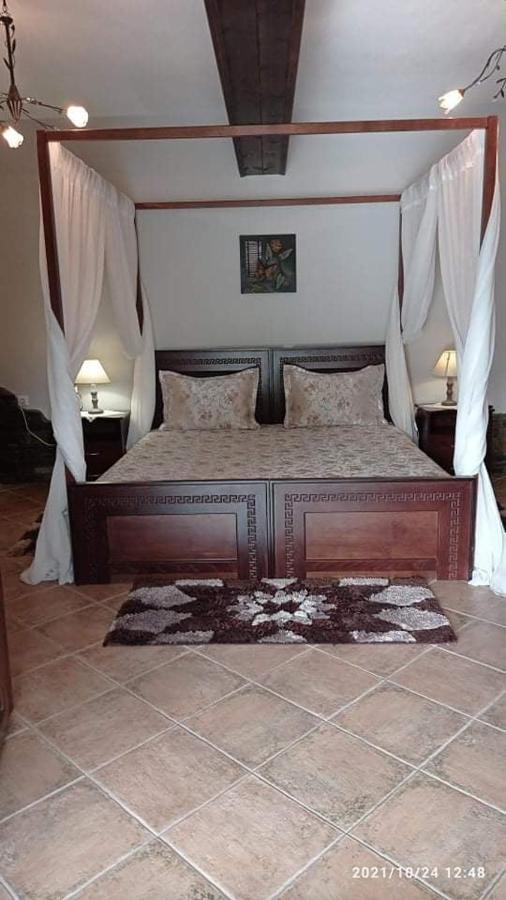 Guesthouse Athanasiou Káto Loutrákion المظهر الخارجي الصورة